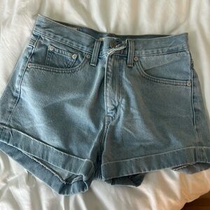 Levi’s A-Line Cuffed Shorts